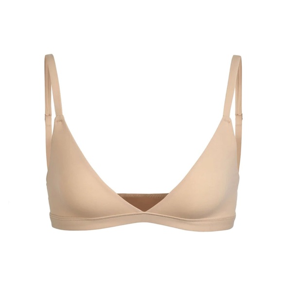 SKIMS NWT FITS EVERYBODY
TRIANGLE BRALETTE CLAY SMALL - Picture 4 of 7